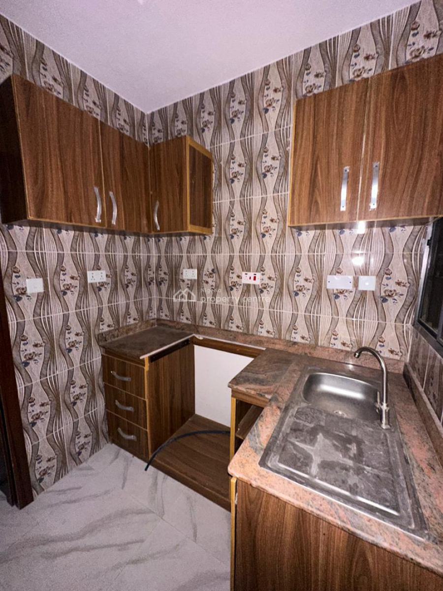 3 Bedrooms Apartment, Lekki Phase 1, Lekki, Lagos, Flat / Apartment for Rent