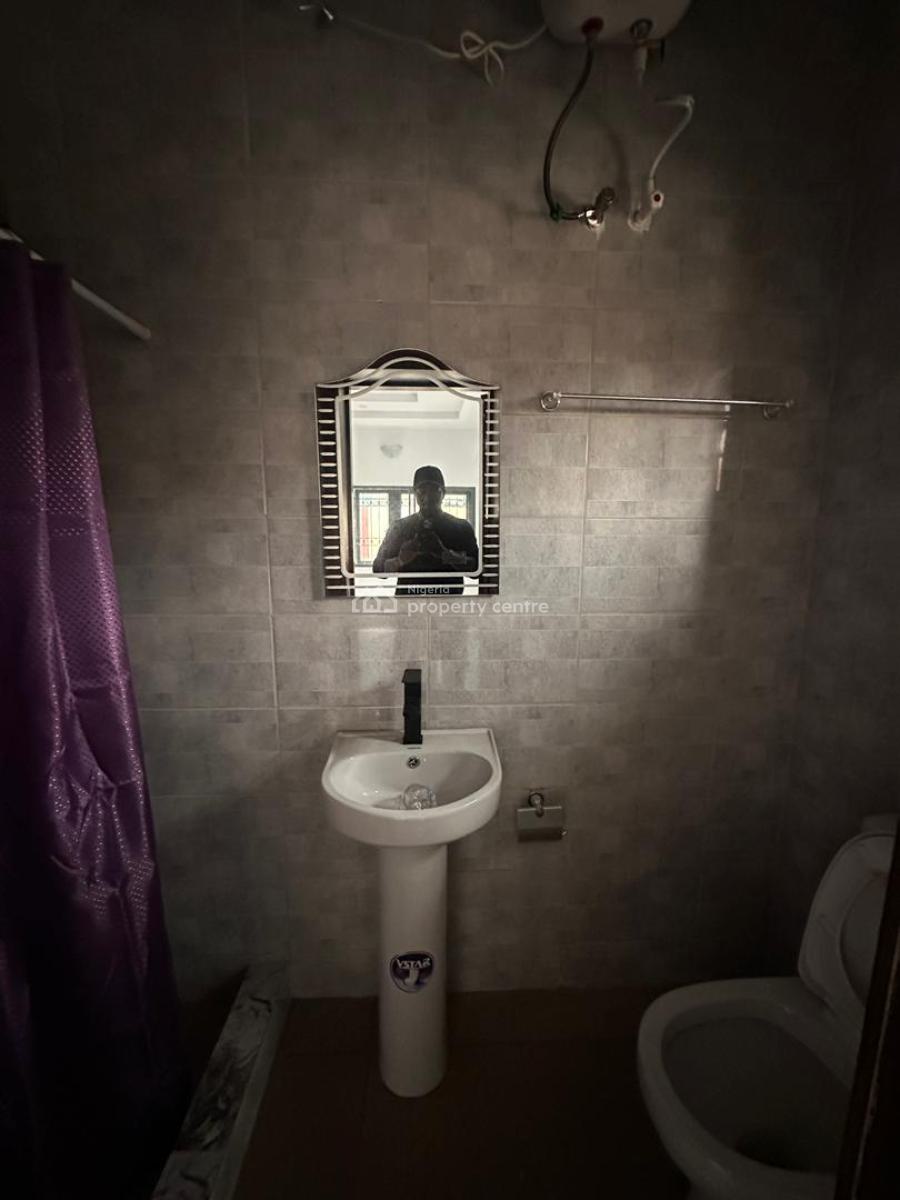 3 Bedrooms Apartment, Lekki Phase 1, Lekki, Lagos, Flat / Apartment for Rent