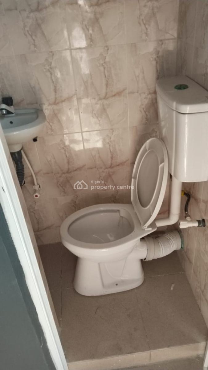 Beautifully Finished 2 Bedroom Flat, Beside Nicon Town, Salem Bustop, Ikate, Lekki, Lagos, Flat / Apartment for Rent