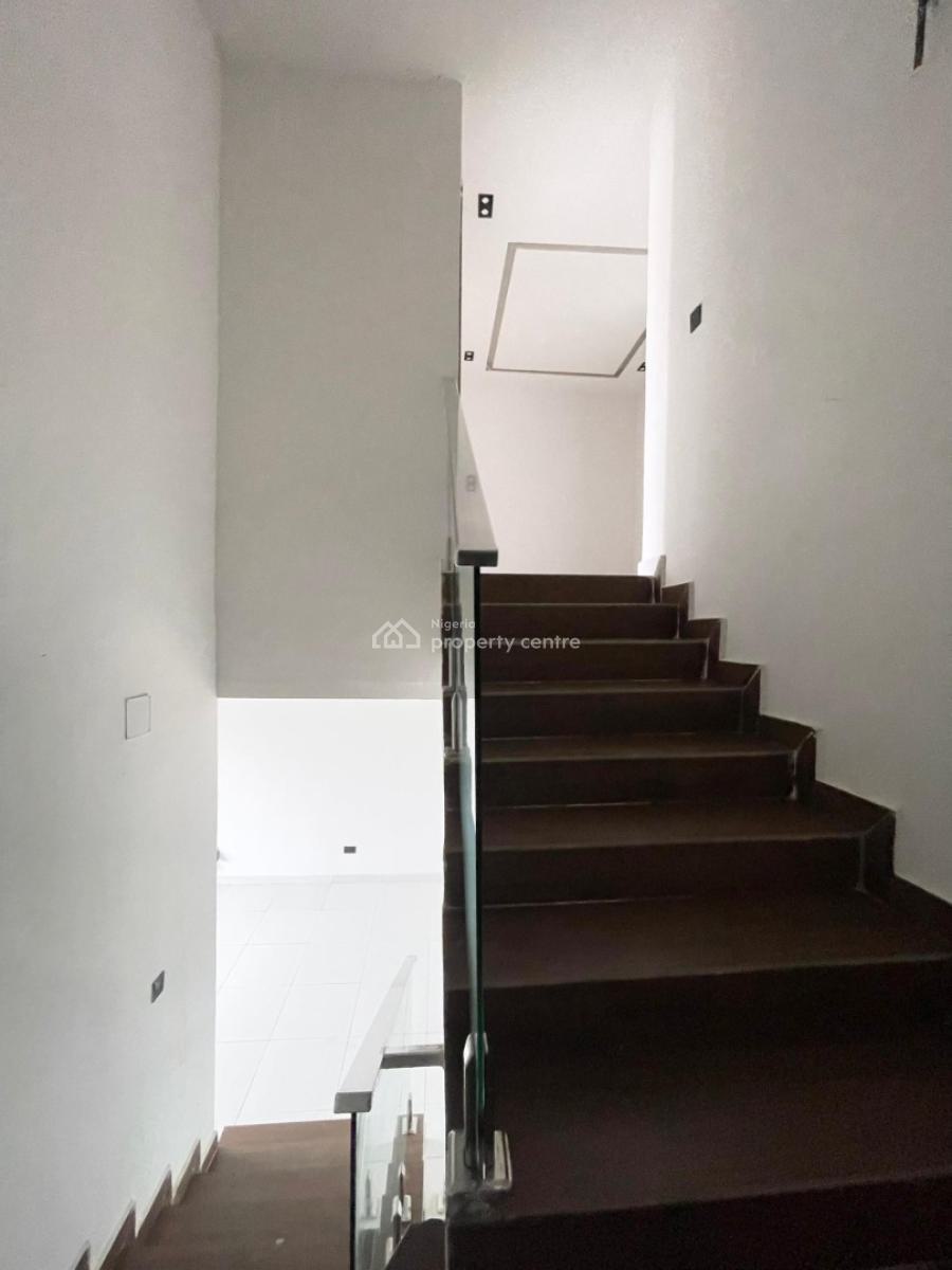 Lovely 4 Bedroom Terrace Duplex, Lekki Phase 1, Lekki, Lagos, Terraced Duplex for Sale