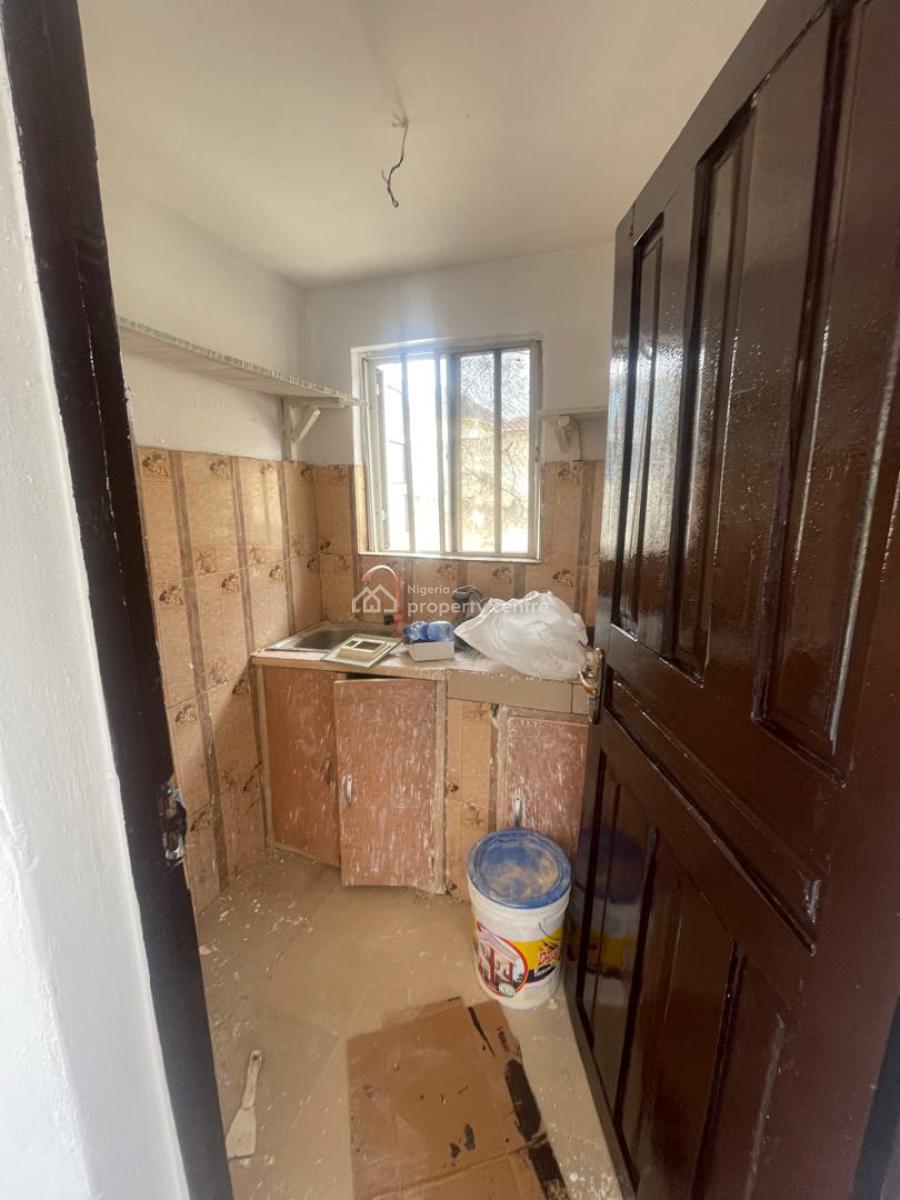 Specious Miniflat at Olowora, Olowora, Olowora, Magodo, Lagos, Mini Flat (room and Parlour) for Rent
