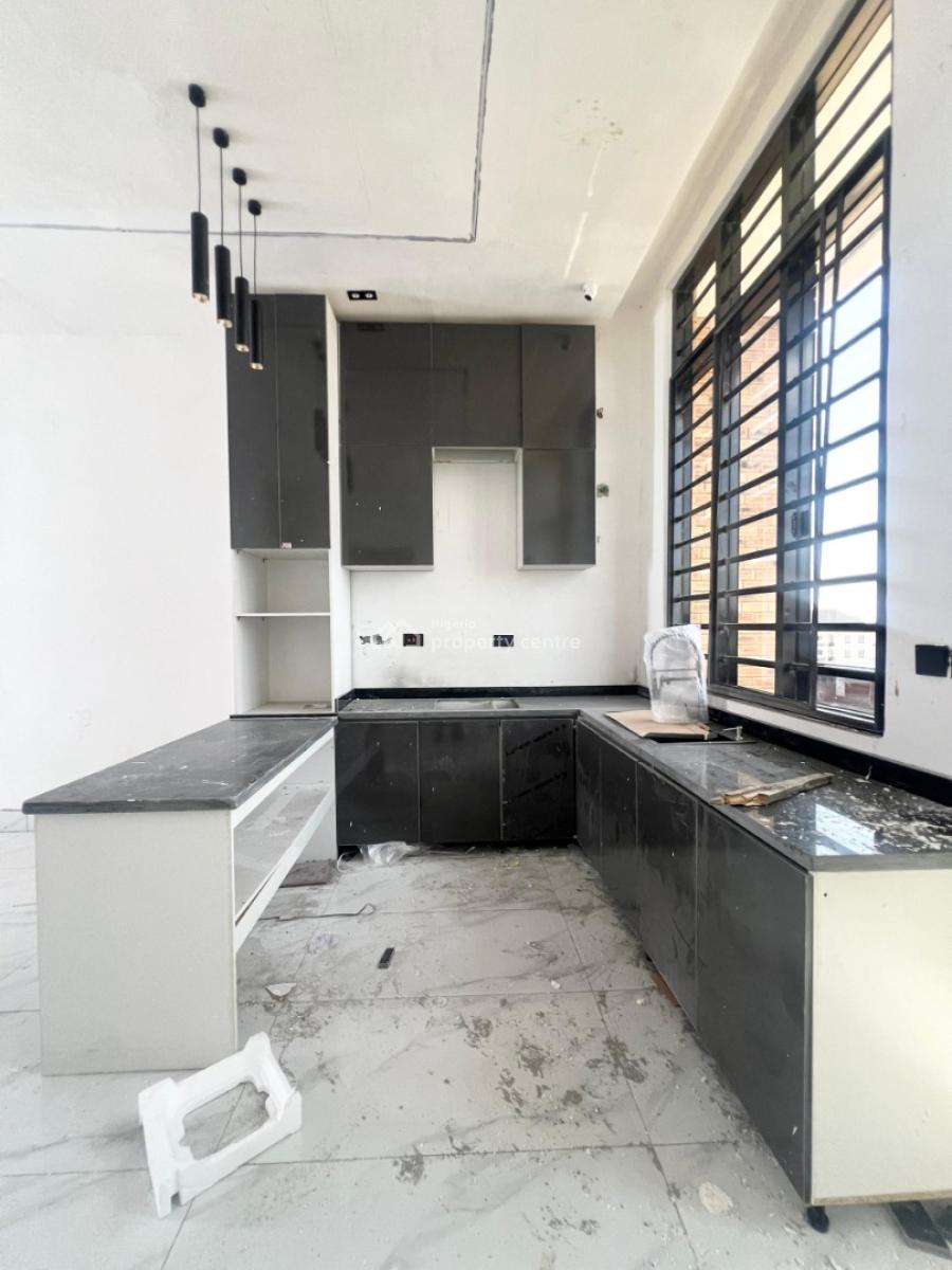 Luxury 4 Bedroom Terrace Duplex in a Secure Estate, Chevron, Lekki, Lagos, Terraced Duplex for Sale