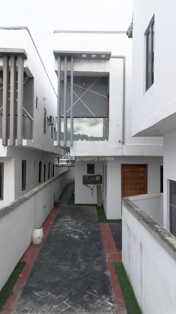 Classic 4bedroom Semi-detached Duplex with Bq in a Secure Estate, Ologolo, Lekki, Lagos, Semi-detached Duplex for Sale