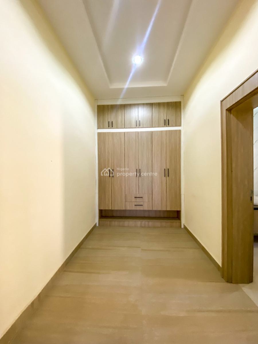 7 Bedroom Fully Detached Duplex, Guzape District, Abuja, Detached Duplex for Sale