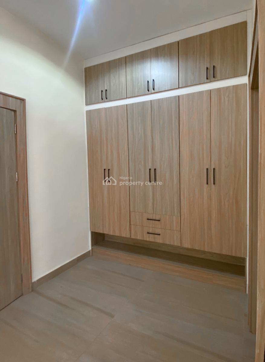 7 Bedroom Fully Detached Duplex, Guzape District, Abuja, Detached Duplex for Sale