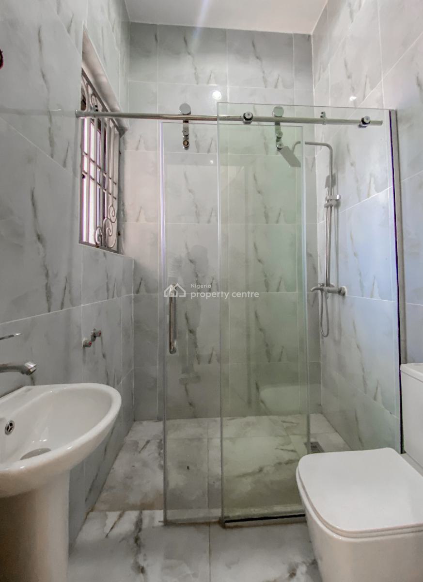 7 Bedroom Fully Detached Duplex, Guzape District, Abuja, Detached Duplex for Sale