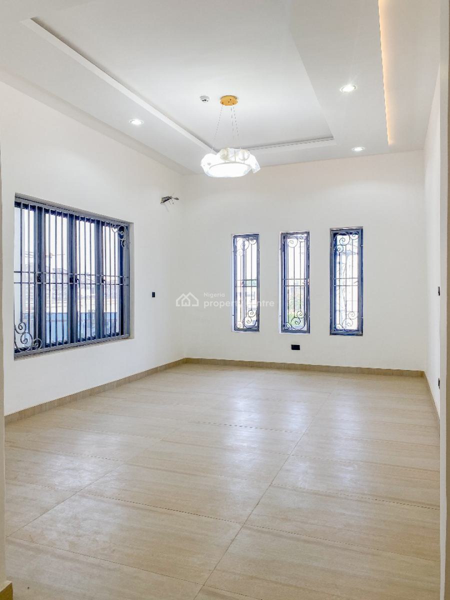 7 Bedroom Fully Detached Duplex, Guzape District, Abuja, Detached Duplex for Sale