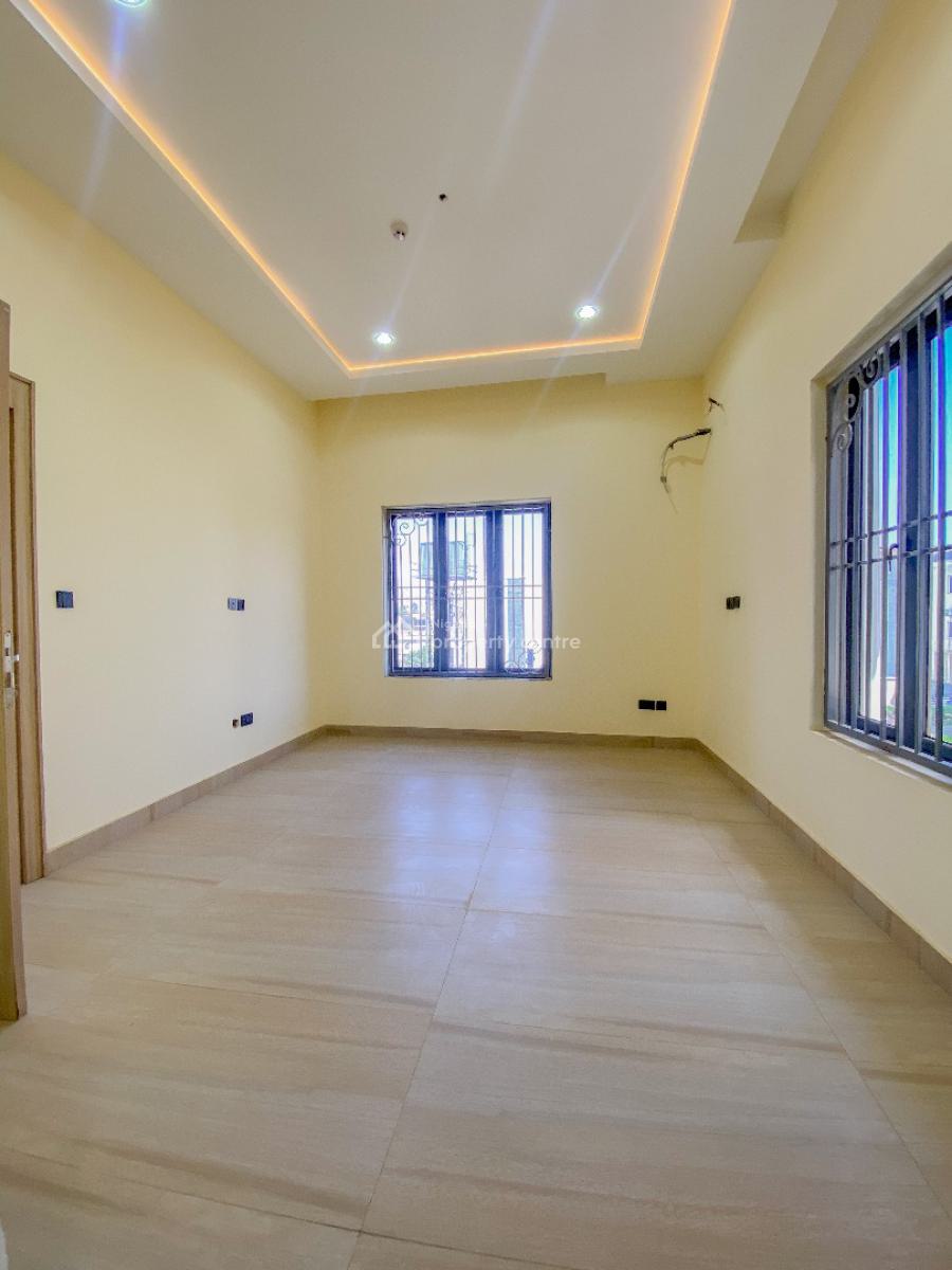 7 Bedroom Fully Detached Duplex, Guzape District, Abuja, Detached Duplex for Sale