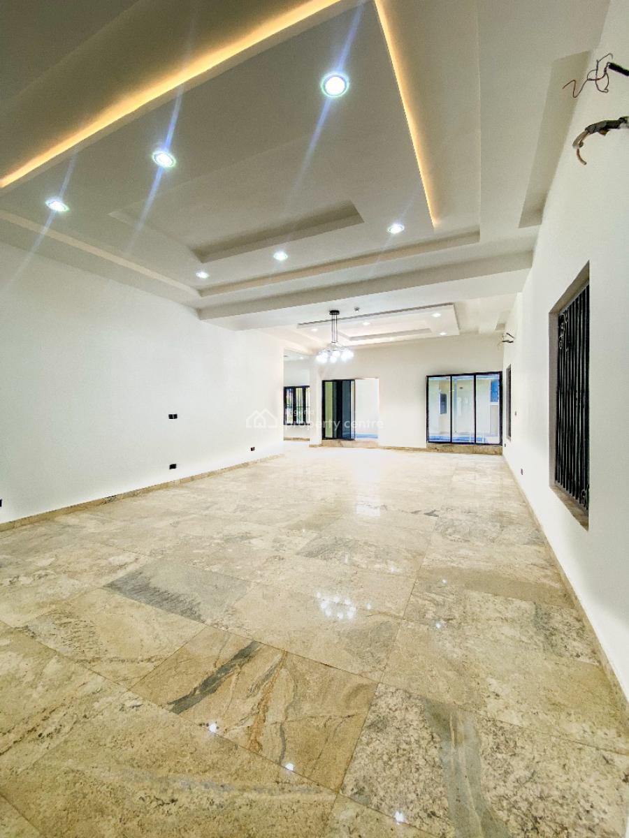 7 Bedroom Fully Detached Duplex, Guzape District, Abuja, Detached Duplex for Sale