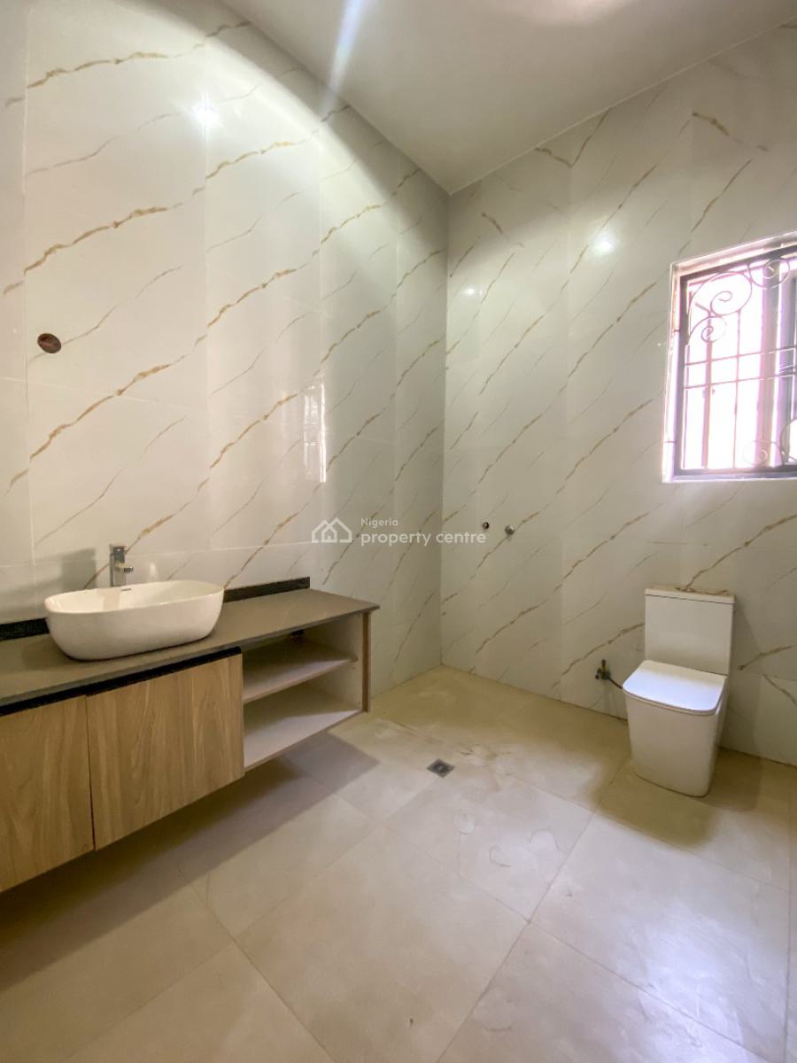 7 Bedroom Fully Detached Duplex, Guzape District, Abuja, Detached Duplex for Sale