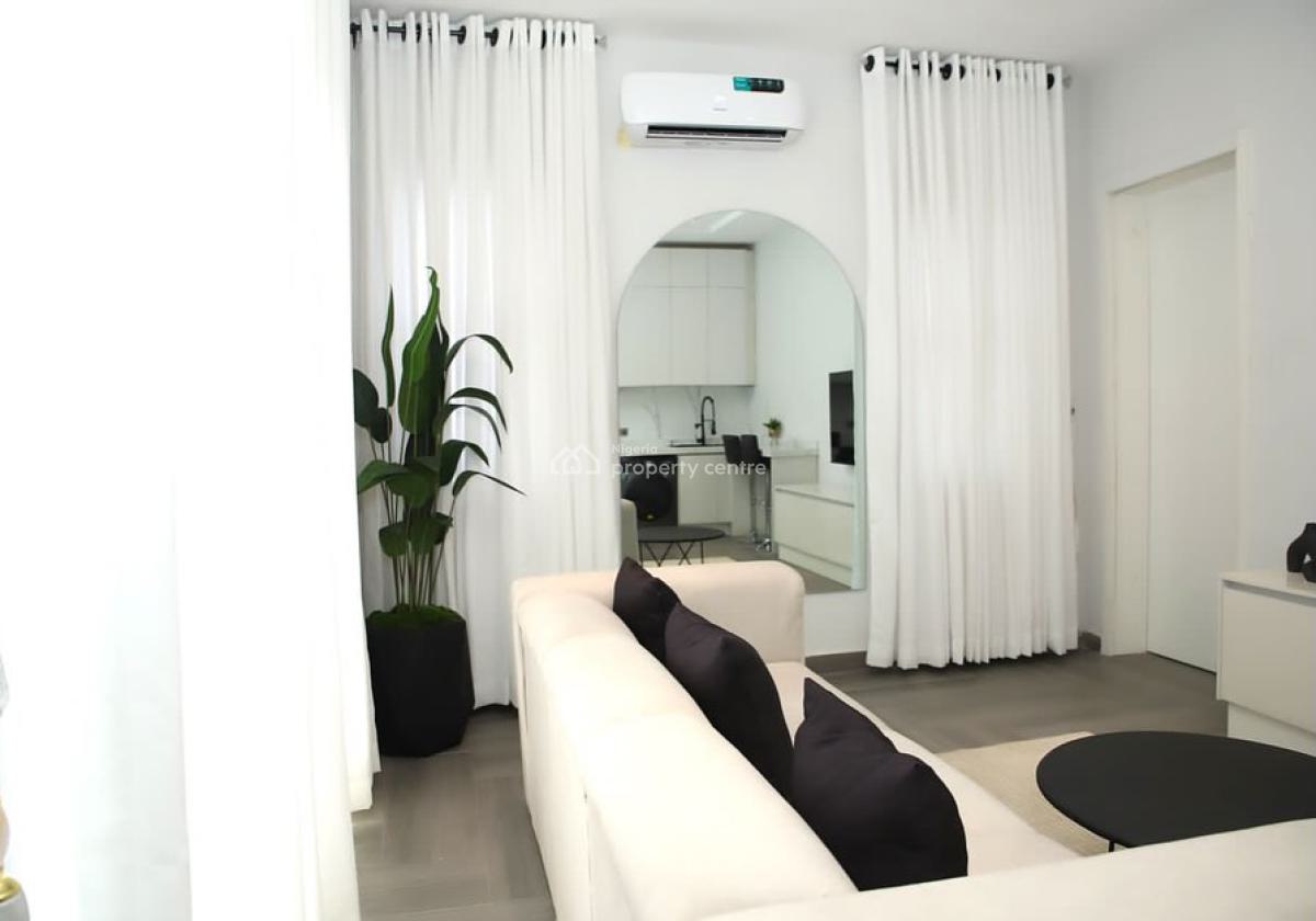 Cozy White 1 Bedroom Apartment with Ps5, Off Admiralty Road,lekki Phase 1, Lekki Phase 1, Lekki, Lagos, Self Contain (single Rooms) Short Let