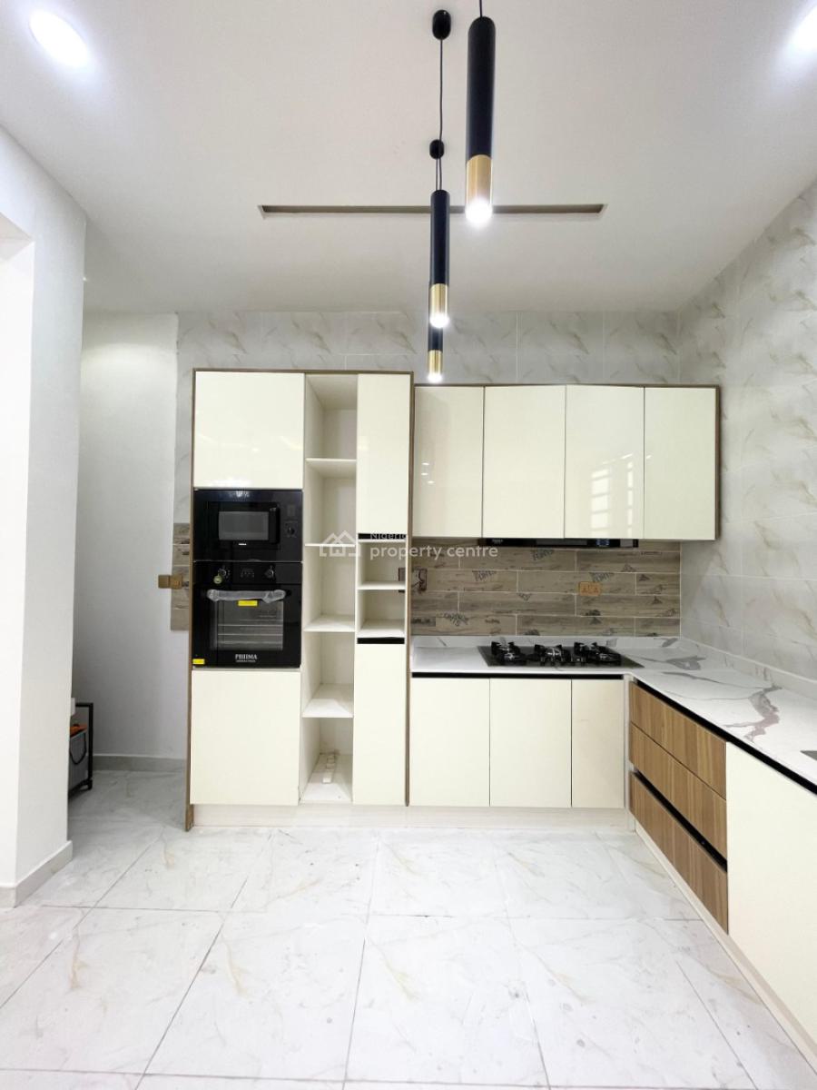 Luxurious 2bedroom Apartment in a Secure Estate, Agunji, Lekki, Lagos, Flat / Apartment for Sale