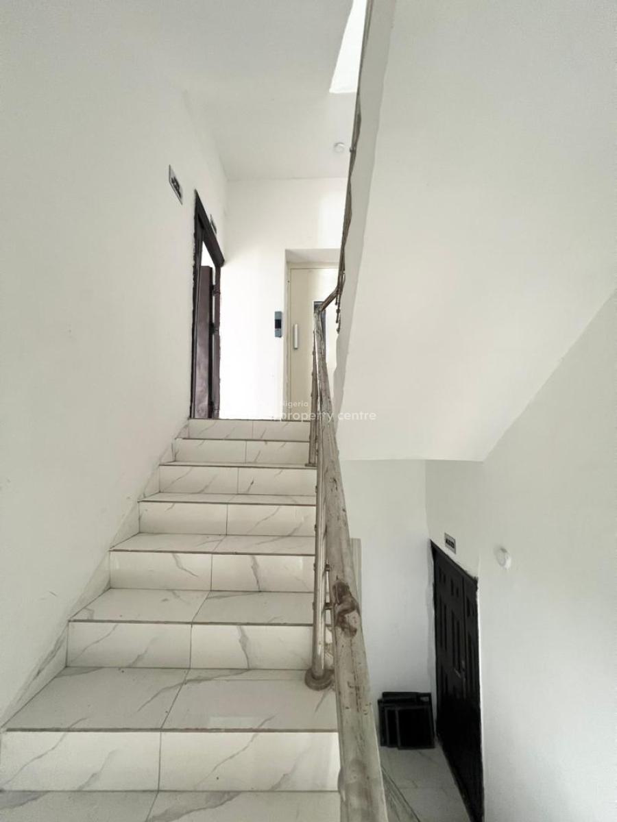 Classic 3 Bedroom Serviced Apartment in a Secure Estate, Chevron, Lekki, Lagos, Flat / Apartment for Sale