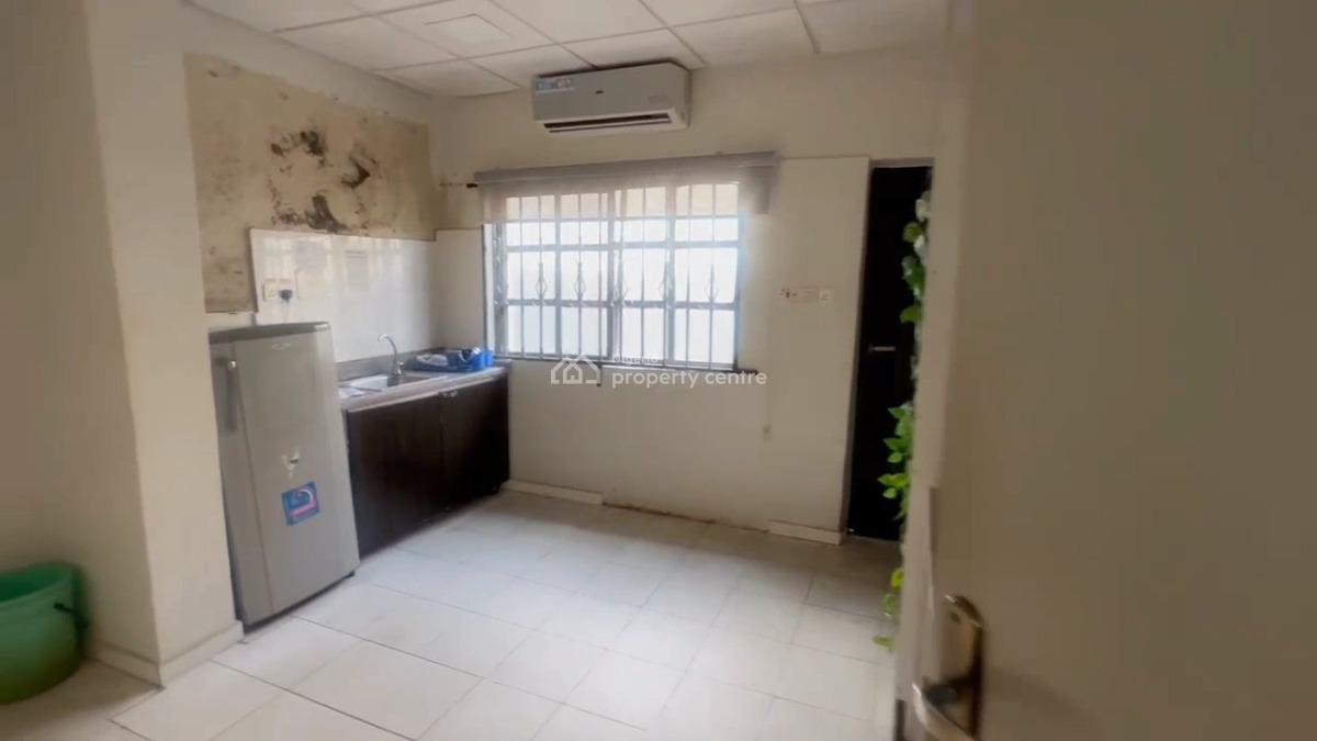 Decent 5 Bedroom Semi-detached House with Bq, Off Admiralty Way, Lekki Phase 1, Lekki, Lagos, Semi-detached Duplex for Rent