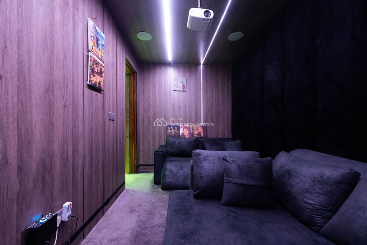 Cozy 1 Bedroom Apartment with Private Cinema, Swimming Pool, Balcony, Admiralty Way, Lekki Phase 1, Lekki, Lagos, Mini Flat (room and Parlour) Short Let