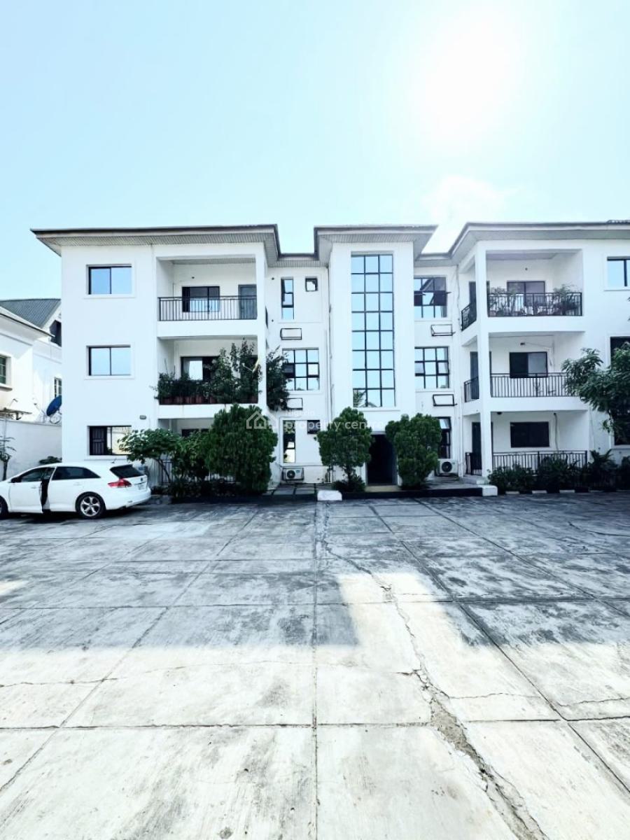 Spacious 3-bedroom Apartment, Lekki Phase 1, Lekki, Lagos, Flat / Apartment for Rent