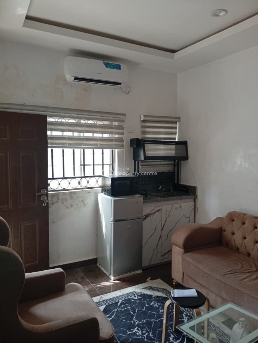 Excellent Spacious 1 Bedroom Apartment, Nicon Junction, Katampe (main), Katampe, Abuja, Mini Flat (room and Parlour) for Rent