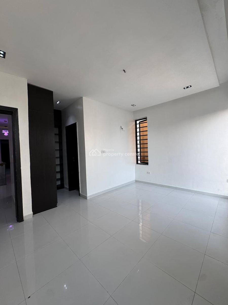 Cozy 4  Bedroom Semi-detached  Duplex, Ikota, Lekki, Lagos, Semi-detached Duplex for Sale