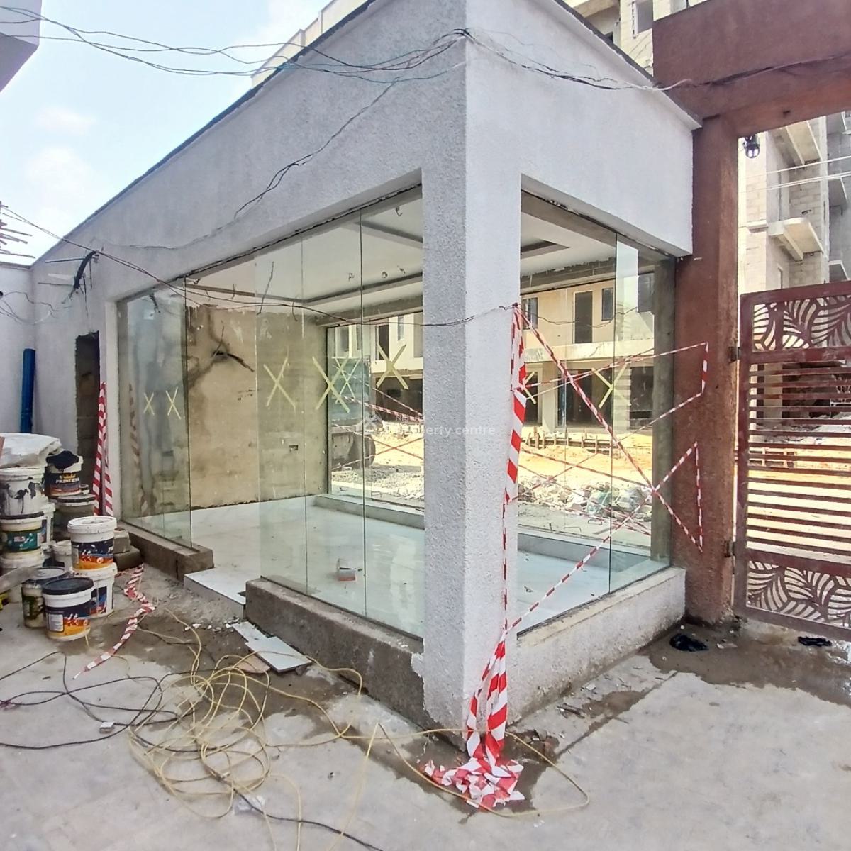 2 Bedroom Apartment with Swimming Pool, Bq, Lekki Phase 1, Lekki, Lagos, Flat / Apartment for Rent