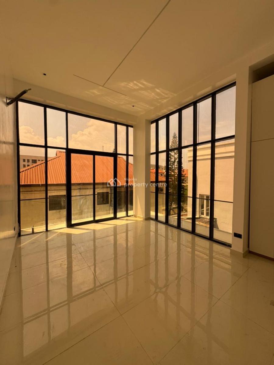 Aesthetically Pleasing 3 Bedroom Apartment with Swimming Pool, & Elevator, Lekki Phase 1, Lekki, Lagos, Flat / Apartment for Sale