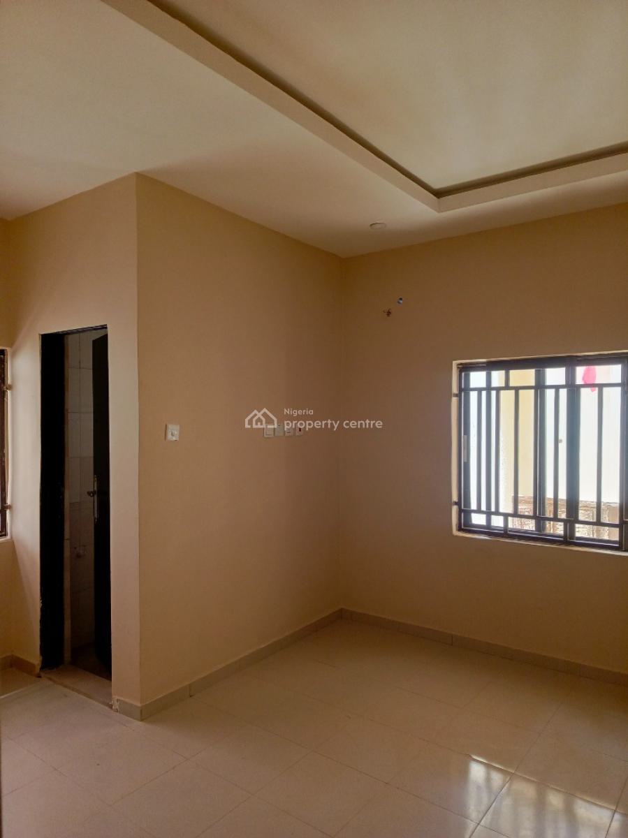 Standard Newly Renovated Now Pay and Parking 2 Bedroom Flat  Ground Fl, 2nd Avenue, Gwarinpa, Abuja, Flat / Apartment for Rent