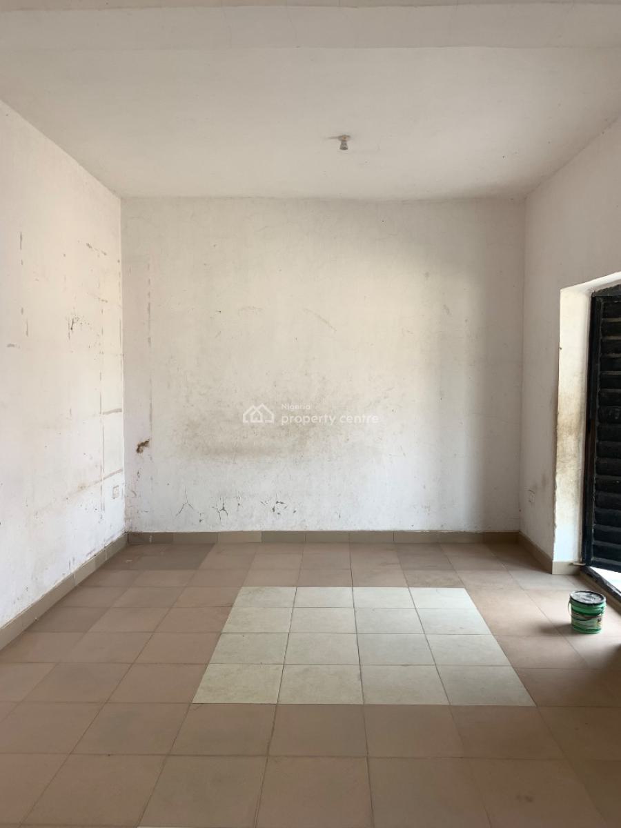 Shop/ Office Space, Mobile, Ilaje, Ajah, Lagos, Commercial Property for Rent