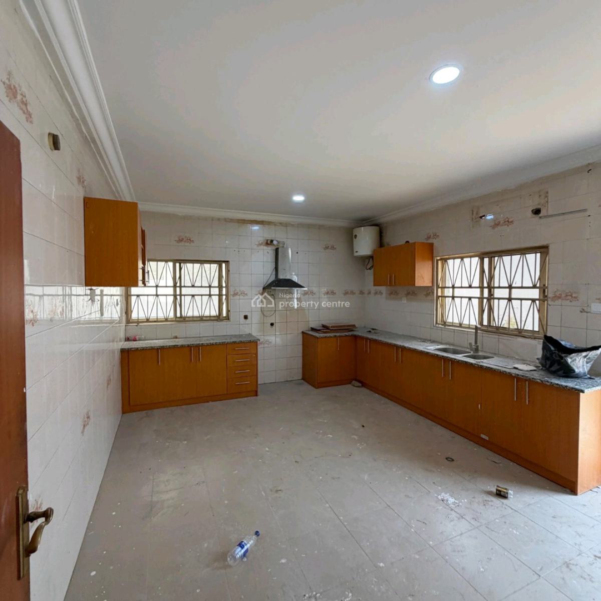 Experience a Refined Living in This Beautifully Renovated 6-bedroom Fu, Maitama District, Abuja, House for Sale