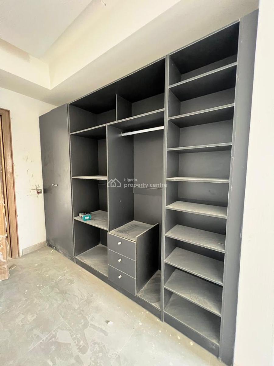 Luxury 3 Bedroom Apartment with Bq , Elevator, Pool, Lekki Phase 1, Lekki, Lagos, Flat / Apartment for Rent