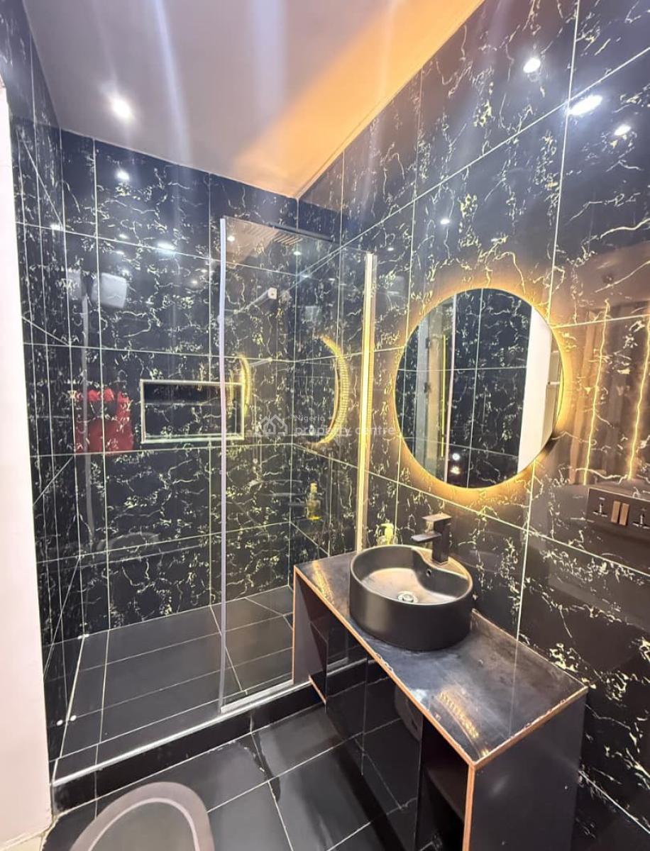 Luxury Waterfront 1 Bedroom Apartment with Swimming Pool, Gym, Cinema, Lekki Phase 1, Lekki, Lagos, Mini Flat (room and Parlour) Short Let