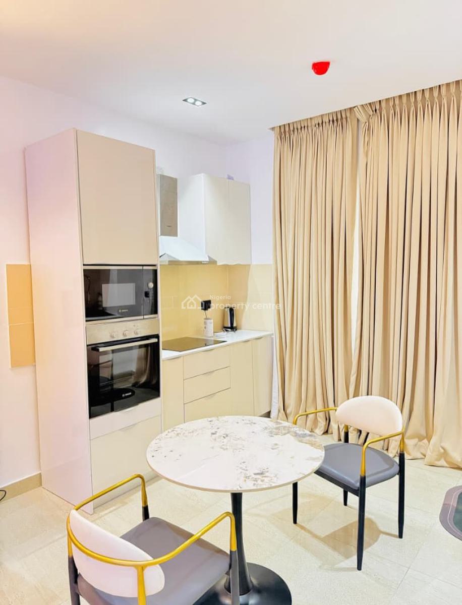 Luxury Waterfront 1 Bedroom Apartment with Swimming Pool, Gym, Cinema, Lekki Phase 1, Lekki, Lagos, Mini Flat (room and Parlour) Short Let