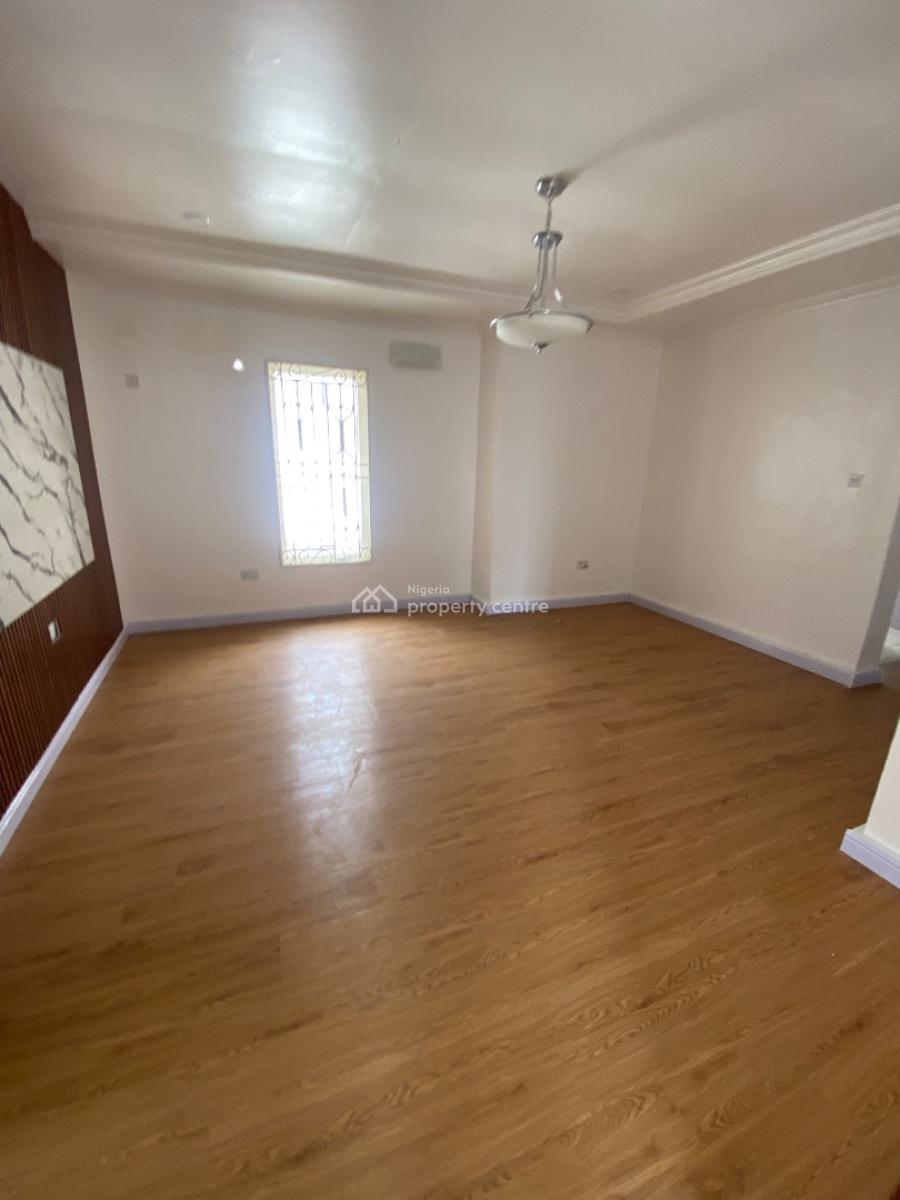 Luxury 3 Bedroom Flat, Off Admiralty Way, Lekki Phase 1, Lekki, Lagos, Flat / Apartment for Rent