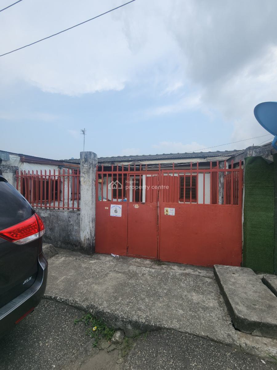 3 Bedroom Bungalow, Off Western Avenue, Surulere, Lagos, Semi-detached Bungalow for Sale
