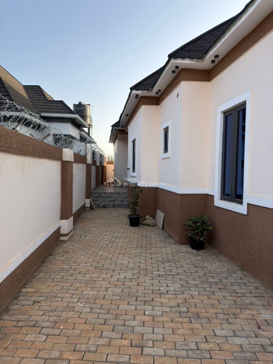 4 Bedroom with Bq, Malali Layout, Kaduna North, Kaduna, Detached Bungalow for Sale