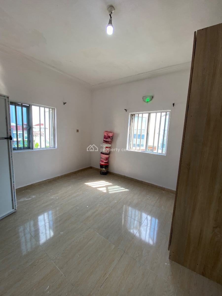 Luxury Mini Flat on Interlocking Road Upstairs Close to Road, 23 Sea Land Garden Estate Close to Lbs Ajah Lekki Lagos, Ajah, Lagos, Mini Flat (room and Parlour) for Rent
