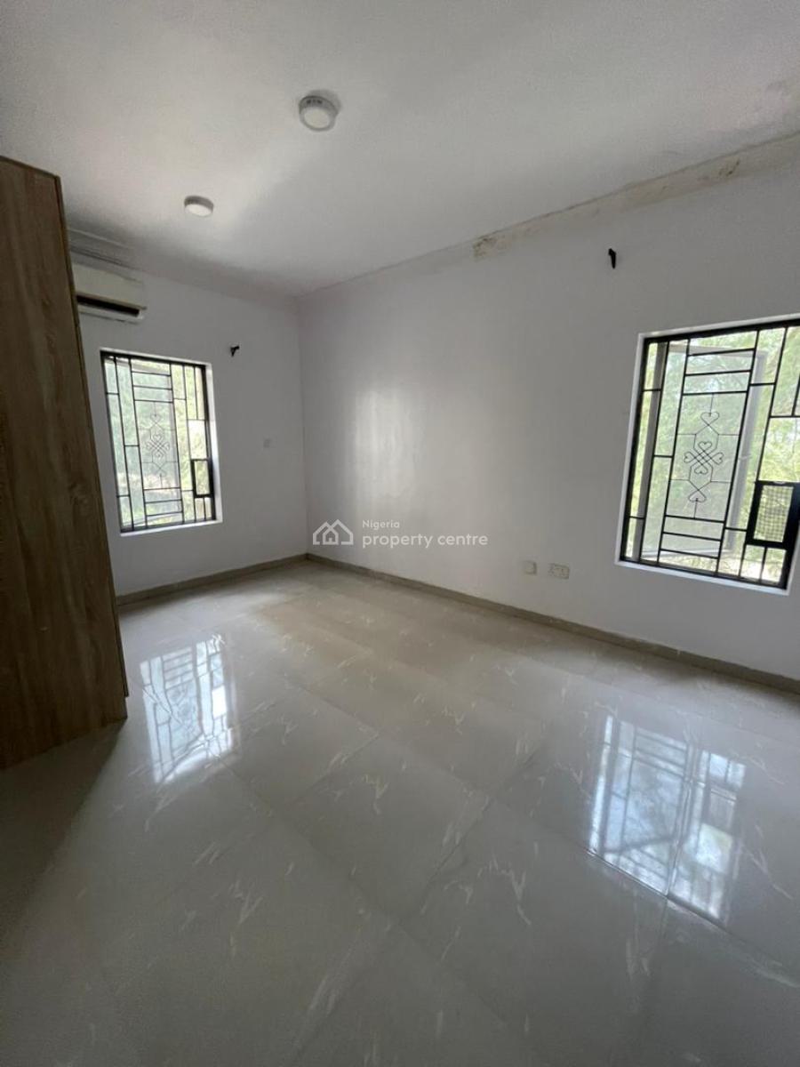 Well Maintain 3 Bedroom Apartment., Lekki County, Lekki, Lagos, Flat / Apartment for Rent