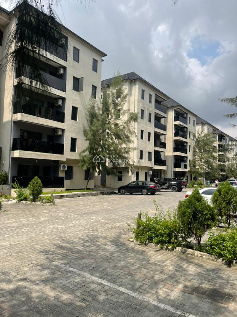 Well Maintain 3 Bedroom Apartment., Lekki County, Lekki, Lagos, Flat / Apartment for Rent