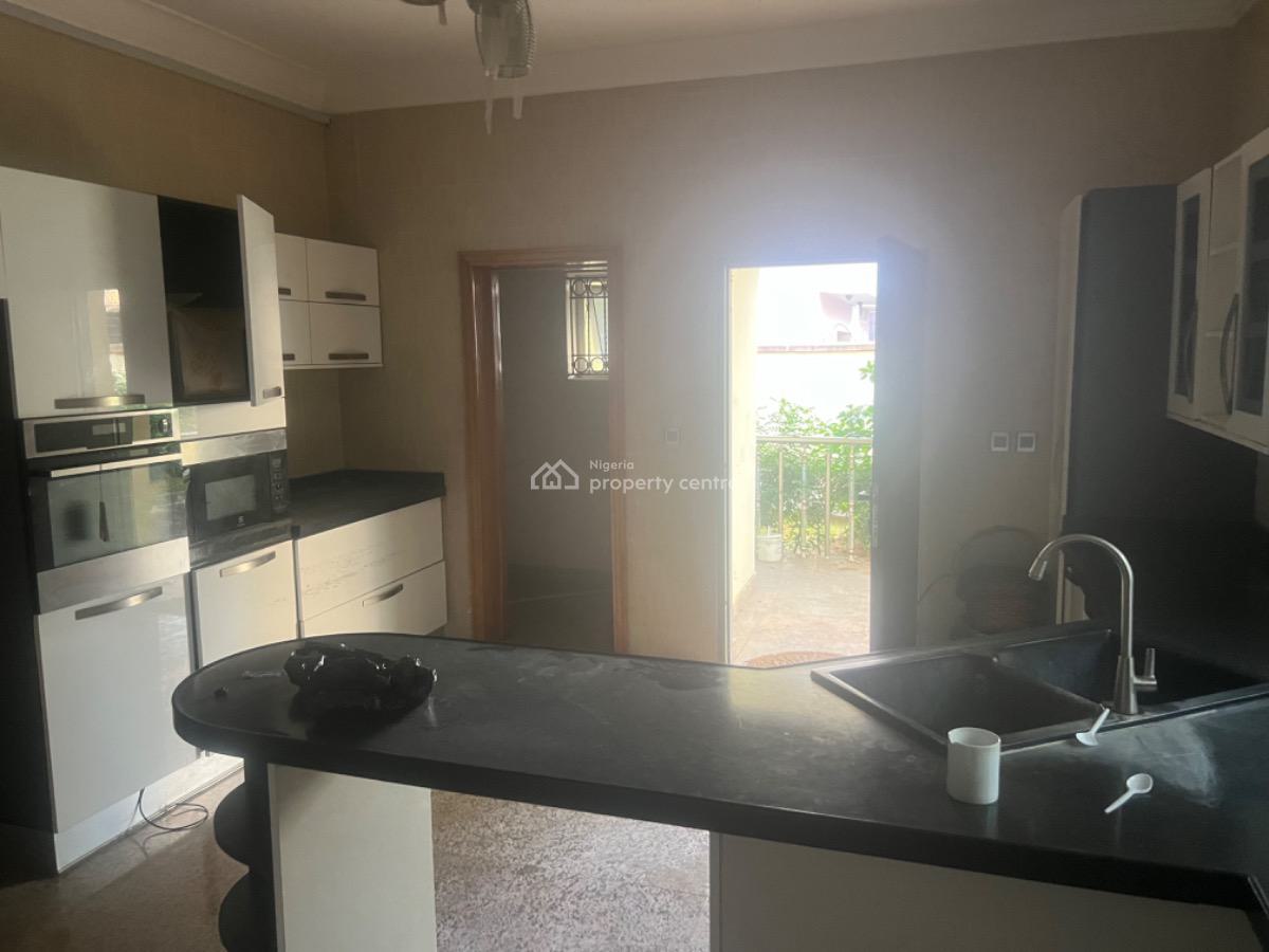 Self Compound 4 Bedroom Fully Detached House with 2 Rooms Bq, Lekki Phase 1, Lekki, Lagos, Detached Duplex for Rent