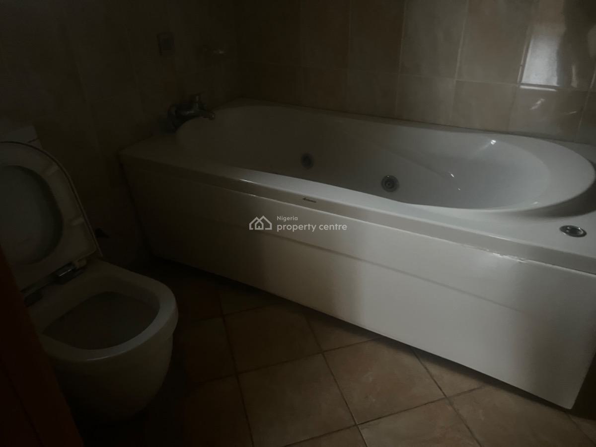 Self Compound 4 Bedroom Fully Detached House with 2 Rooms Bq, Lekki Phase 1, Lekki, Lagos, Detached Duplex for Rent