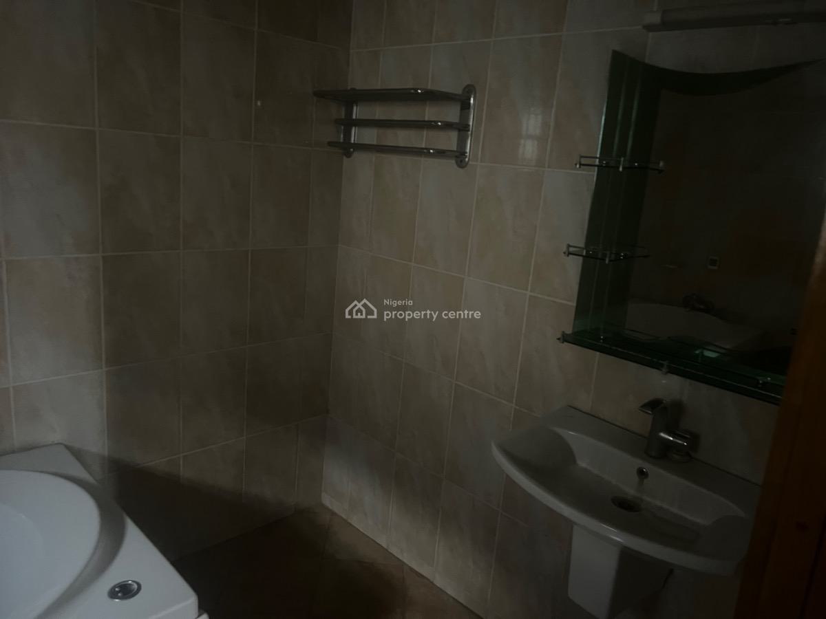 Self Compound 4 Bedroom Fully Detached House with 2 Rooms Bq, Lekki Phase 1, Lekki, Lagos, Detached Duplex for Rent