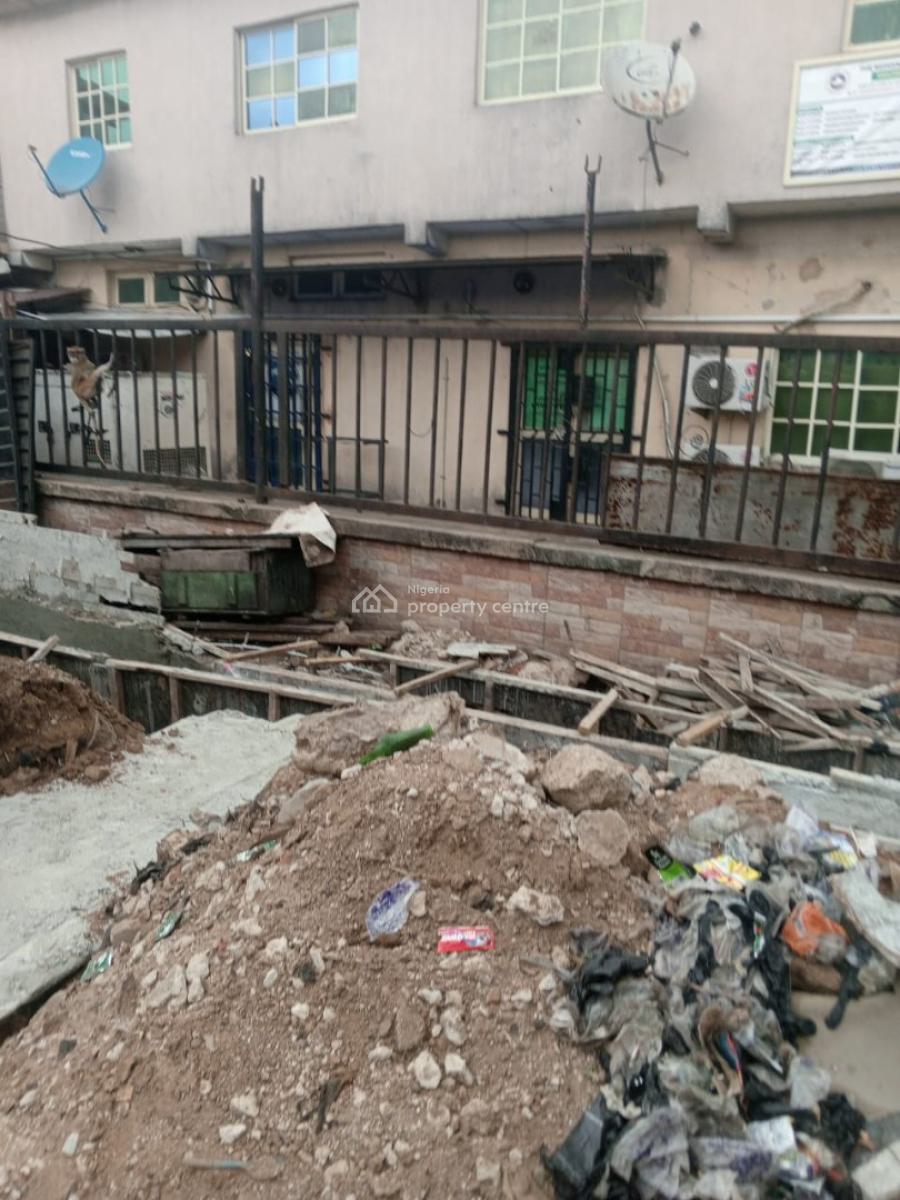 Commercial Corner Piece Building with Shops and Office, Shomolu, Lagos, Commercial Property for Sale