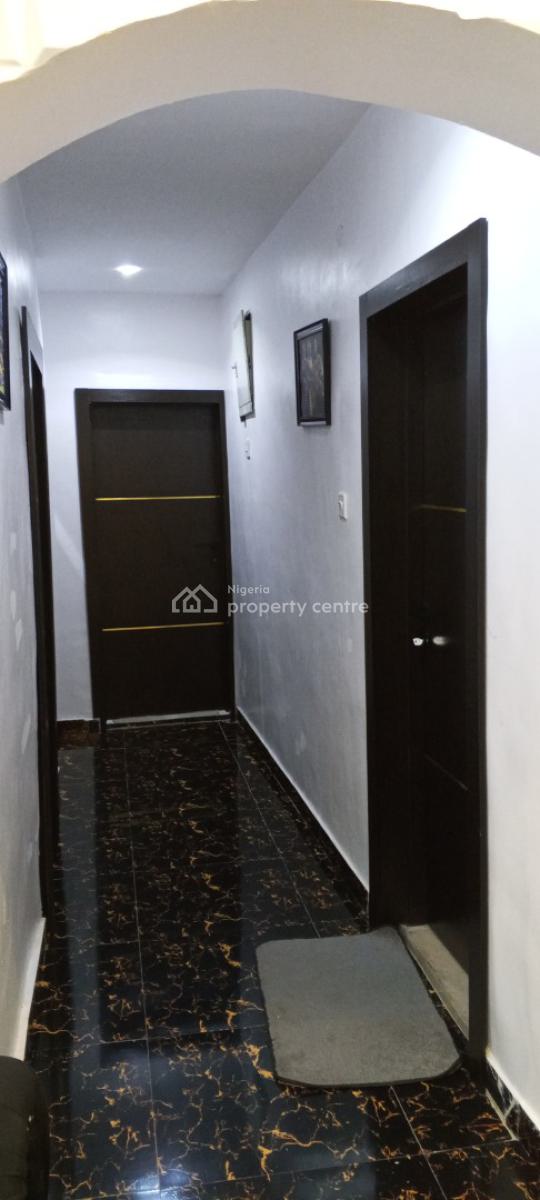 Luxury 2 Bedrooms Apartment, Peace Land Estate, Between Majek and Kingdom Hall Bus-stop, Sangotedo, Ajah, Lagos, House Short Let