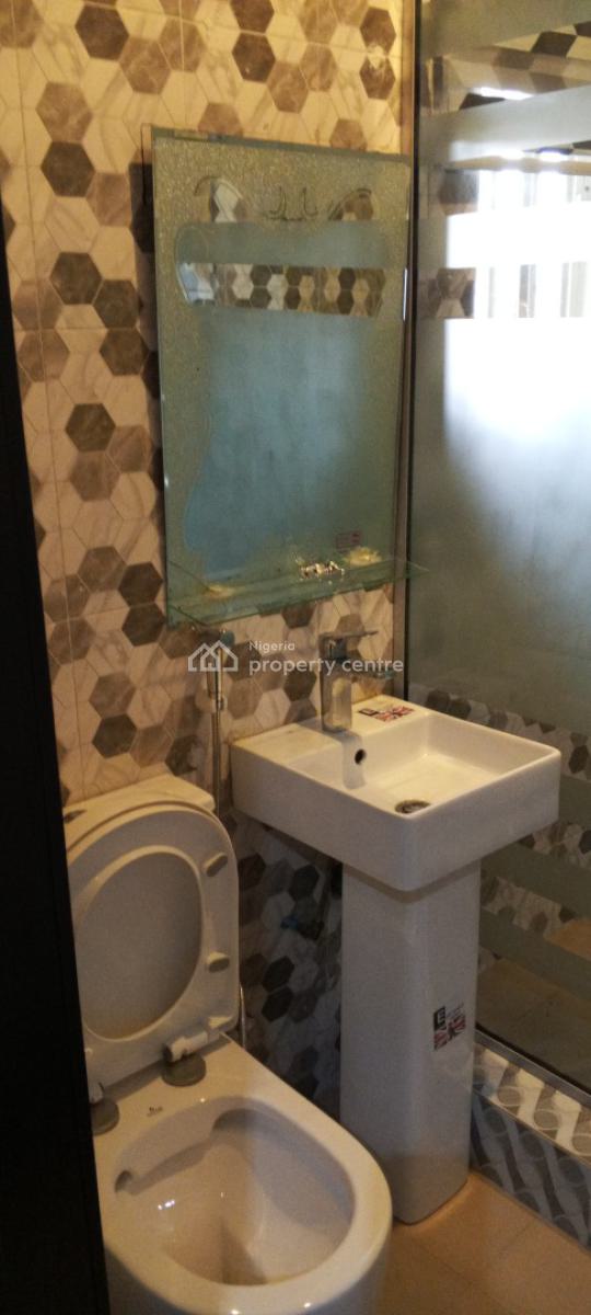 Luxury 2 Bedrooms Apartment, Peace Land Estate, Between Majek and Kingdom Hall Bus-stop, Sangotedo, Ajah, Lagos, House Short Let