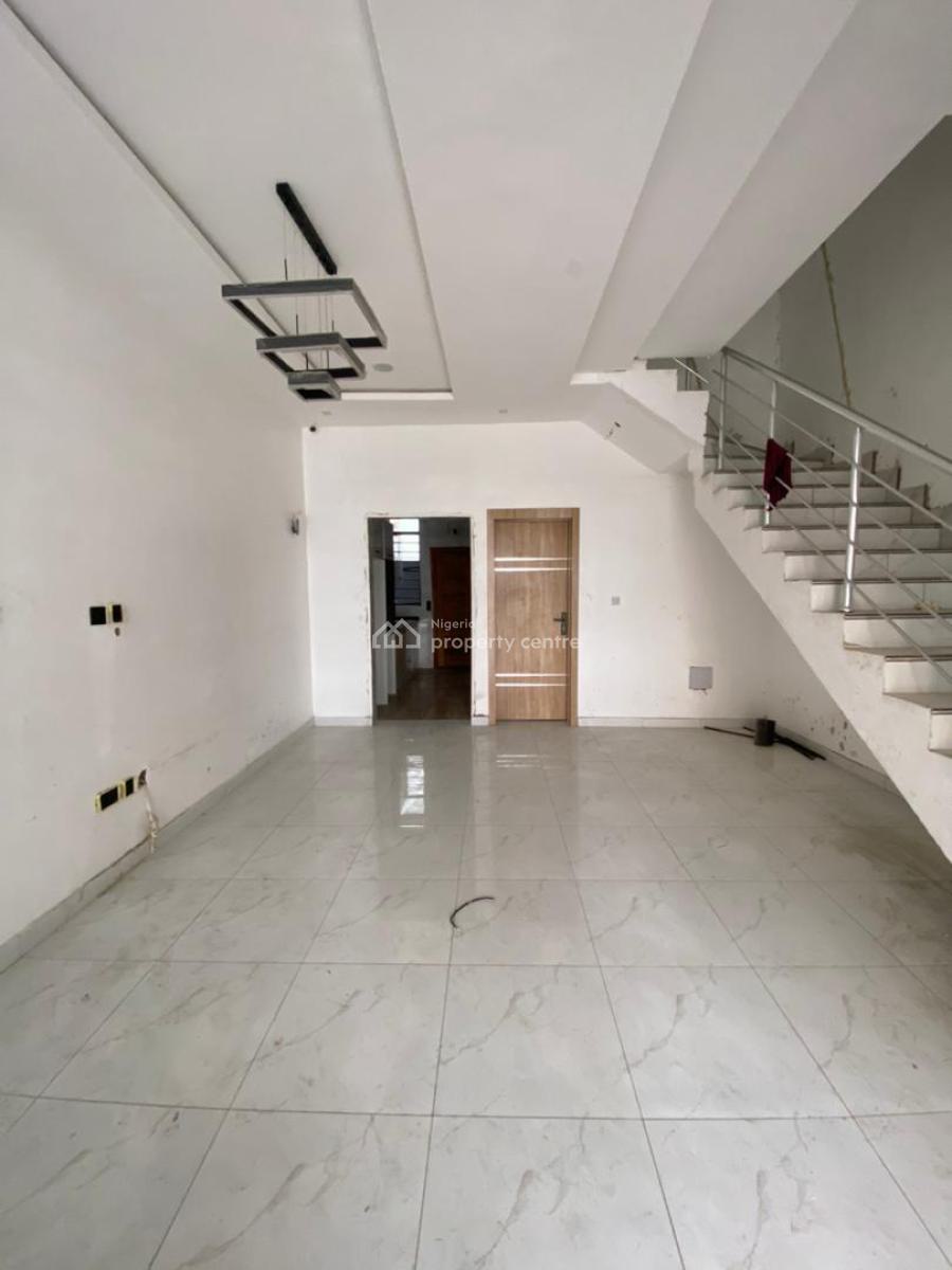 3 Bedroom Terrace, Second Toll Gate, Lekki, Lagos, Terraced Duplex for Sale