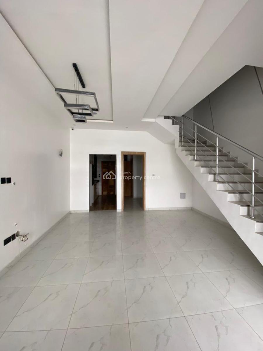 3 Bedroom Terrace, Second Toll Gate, Lekki, Lagos, Terraced Duplex for Sale