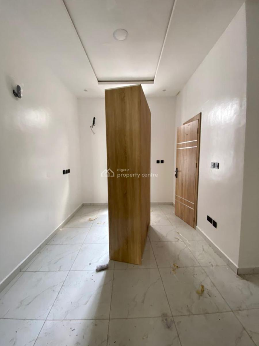 3 Bedroom Terrace, Second Toll Gate, Lekki, Lagos, Terraced Duplex for Sale