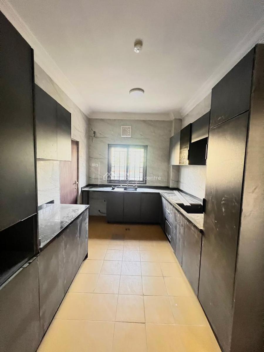 Luxury 3 Bedroom Apartment with Self Contain Bq, Elevator, Gym & Pool, Lekki Phase 1, Lekki, Lagos, Flat / Apartment for Rent