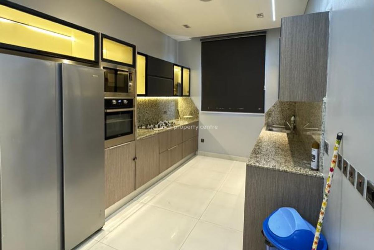 Luxury 2 Bedroom with Ps5, Rooftop Lounge, Gym, Swimming Pool, African Lane, Admiralty Road Lekki Phase One, Lekki Phase 1, Lekki, Lagos, Flat / Apartment Short Let