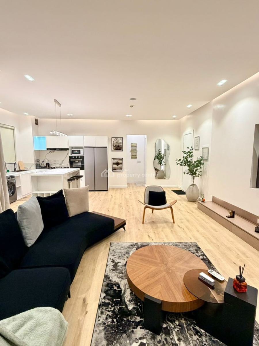 Luxury 1 Bedroom Apartment on The 4th Floor with Swimming Pool and Gym, Lekki Phase 1, Lekki, Lagos, Flat / Apartment Short Let