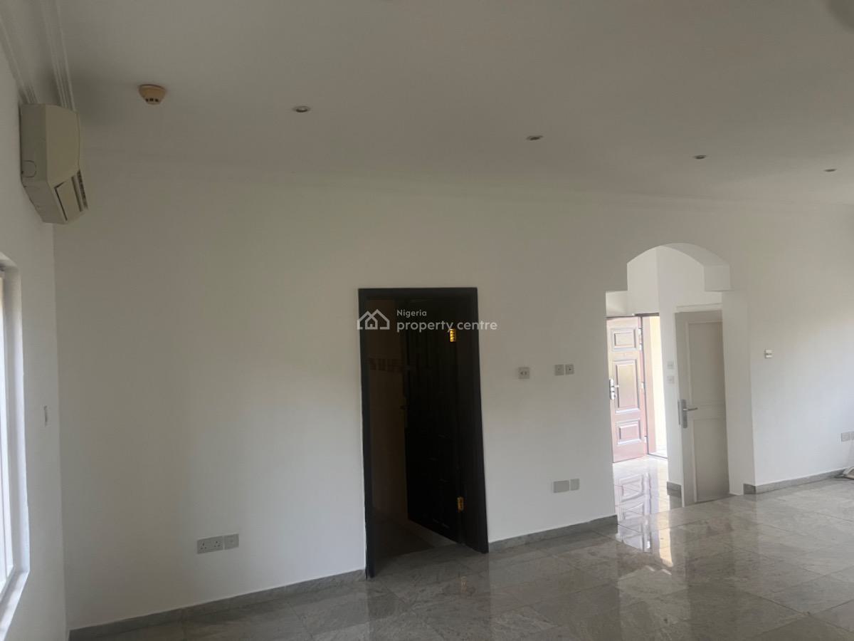 Luxury 3 Bedroom Apartment with Bq, Lekki Phase 1, Lekki, Lagos, Flat / Apartment for Rent