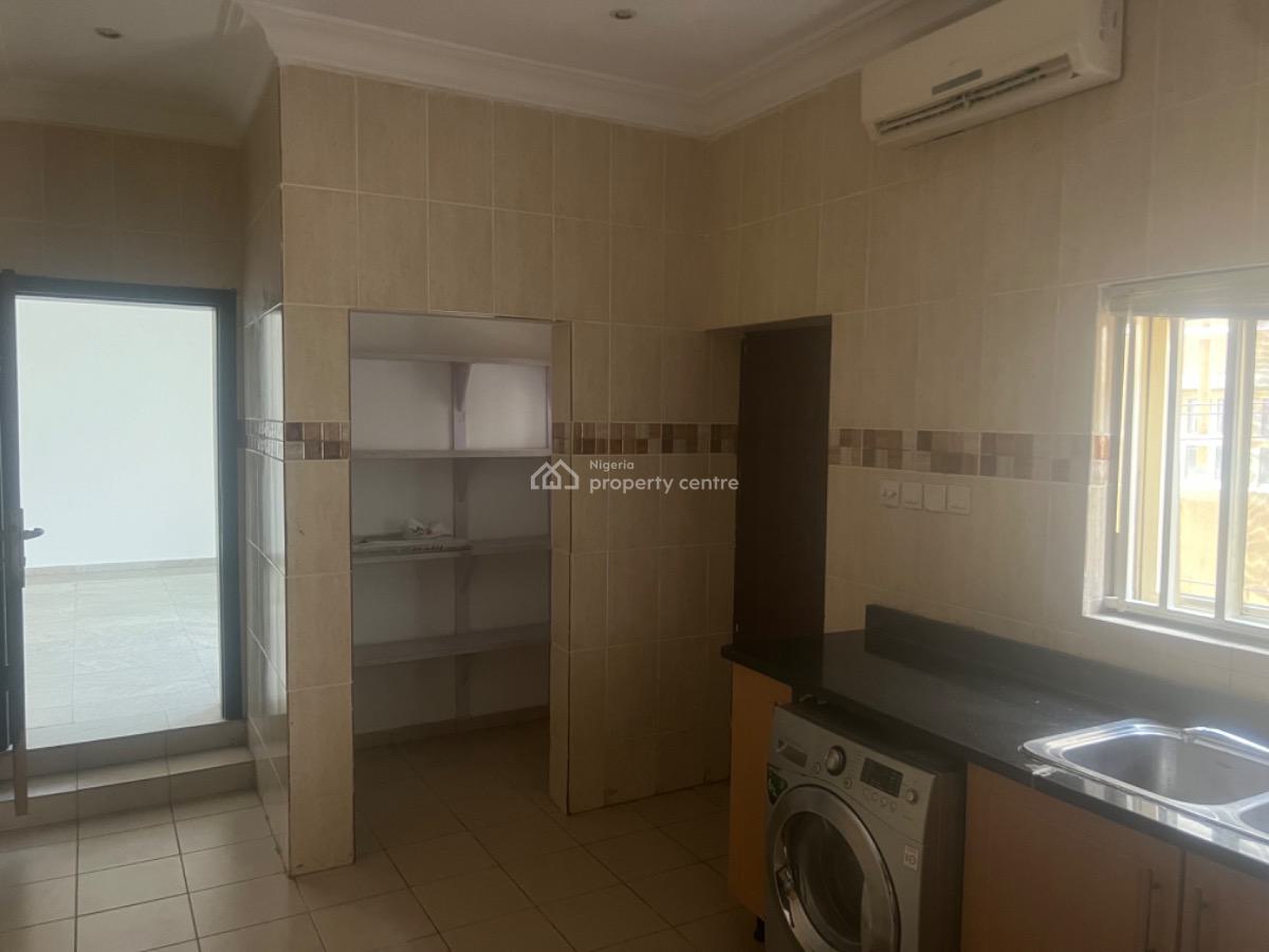 Luxury 3 Bedroom Apartment with Bq, Lekki Phase 1, Lekki, Lagos, Flat / Apartment for Rent